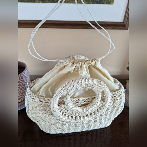 Rattan Summer Purse with Drawstring, NWOT - Picture 5 of 5
